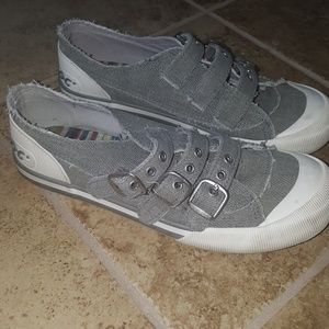 Rocket dog slip on shoes